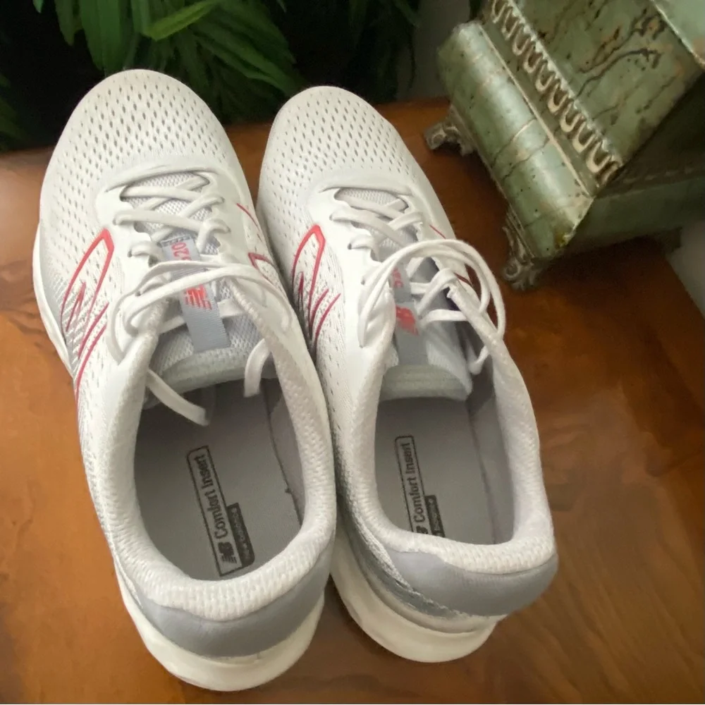 New Balance Light Gray Athletic Shoes - Picture 8 of 9